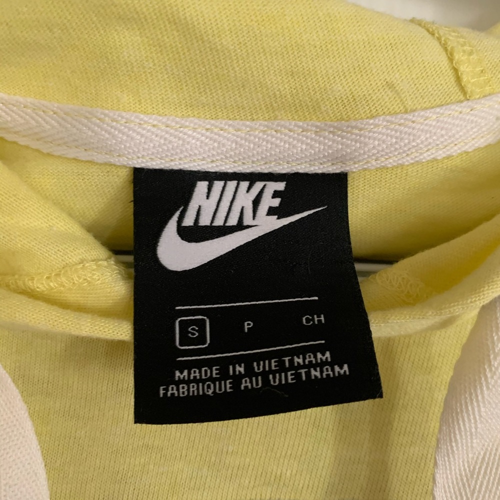 Nike Sportswear Women’s Hoodie - Picture 3 of 4